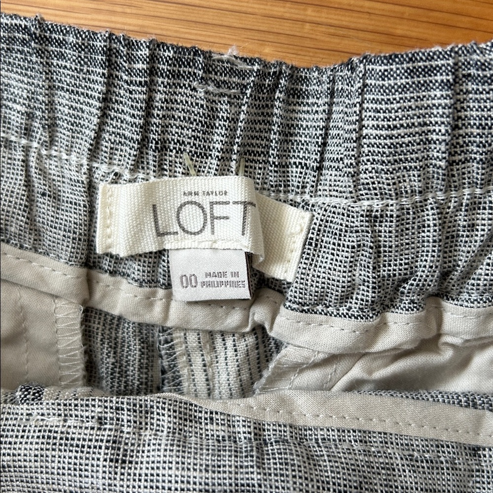 LOFT Striped Tie Belt Shorts - Gray & White - Picture 3 of 6